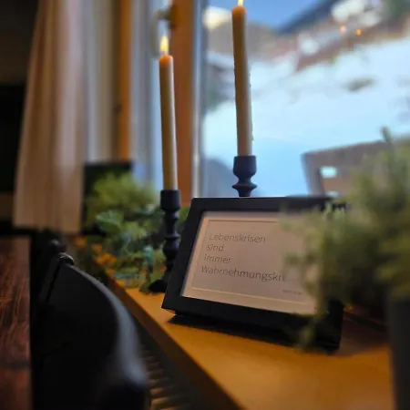 公寓 Gemuetliches Alpen-apartment Fuer 2, Direkt An Der Piste, 萨斯费